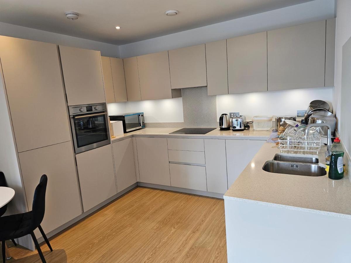 Santina Apartments Croydon Exterior photo