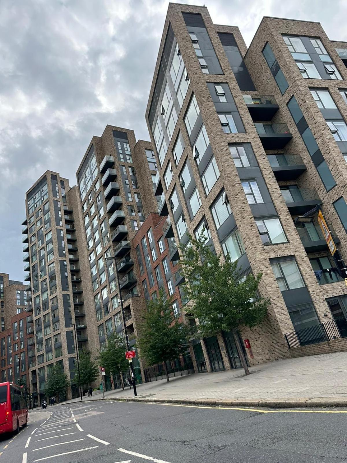 Santina Apartments Croydon Exterior photo
